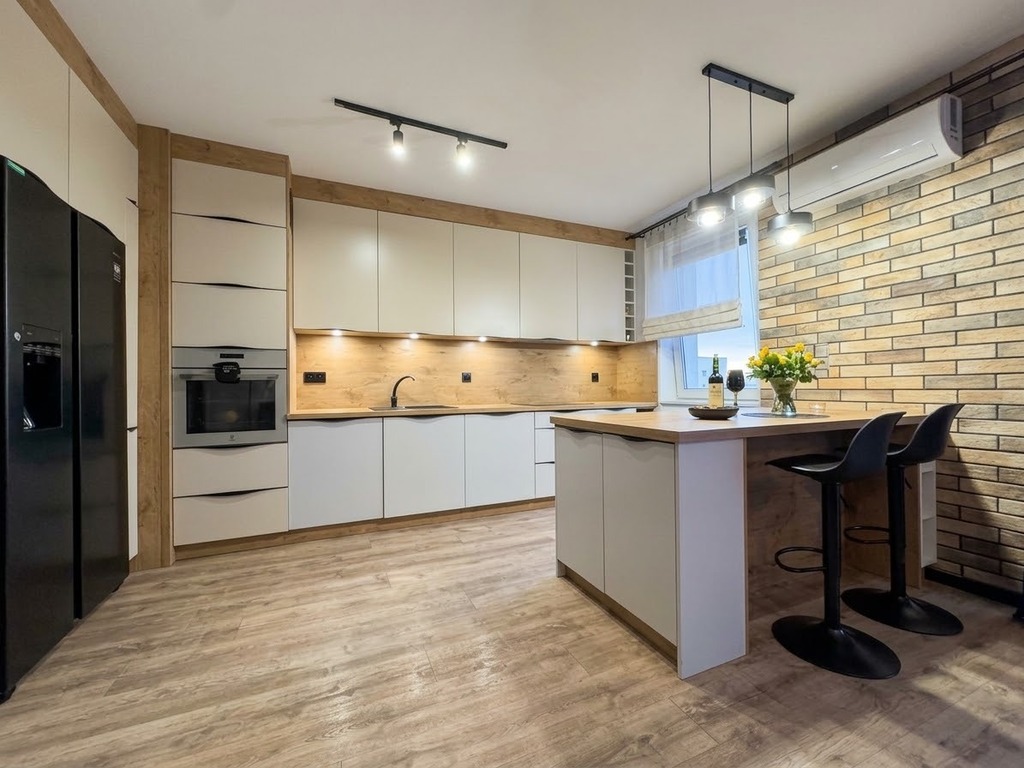 76,48 m² | 4 pokoje | dwa duże balkony | klimatyzacja | winda i garaż