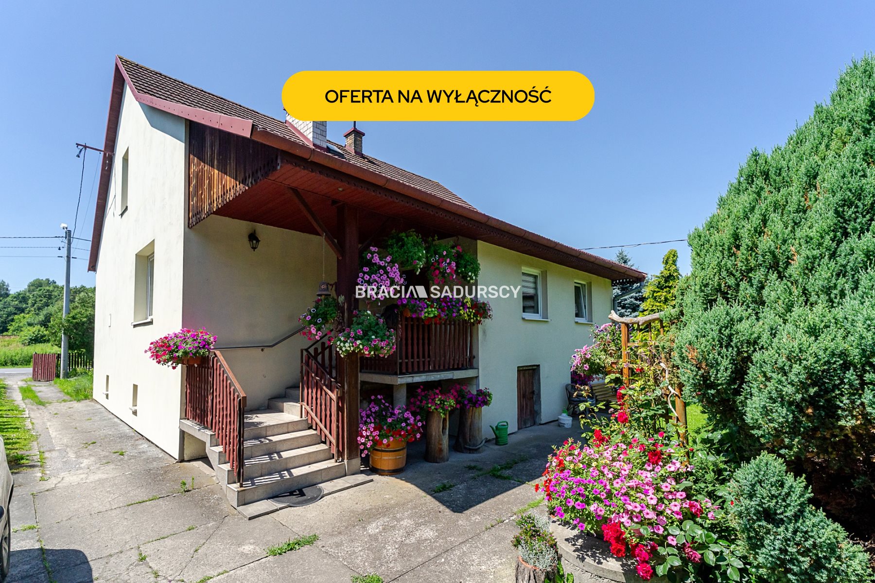 Dom z dużą działką budowlaną. rzozów 71 arów.