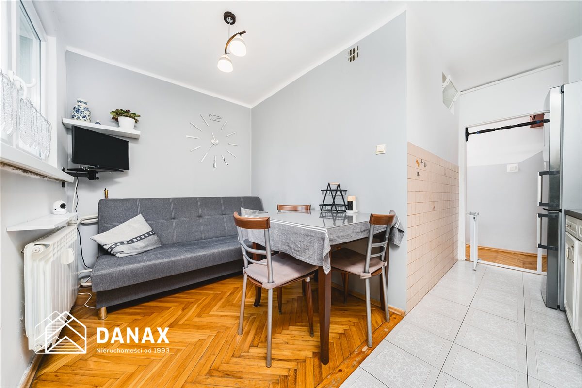 Miechowity 2 pokoje osobna duża kuchnia, 2xbalkon