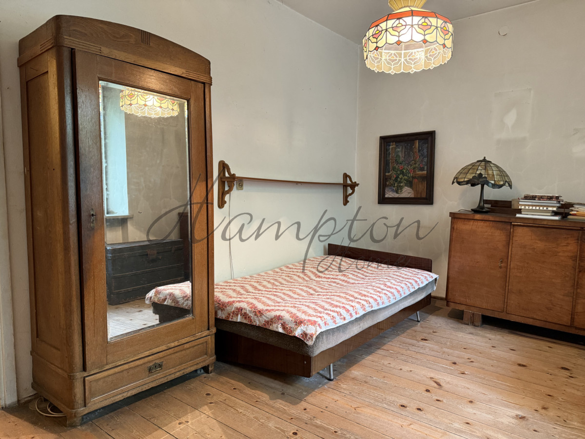 3 pok. w przedwojennej kamienicy | żelazna | 59 m2
