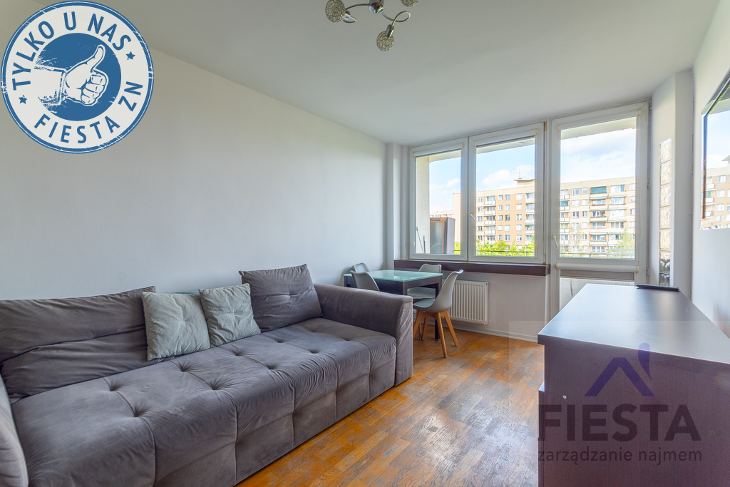 *targówek*37,3 m2*dwa pokoje*balkon* metro *
