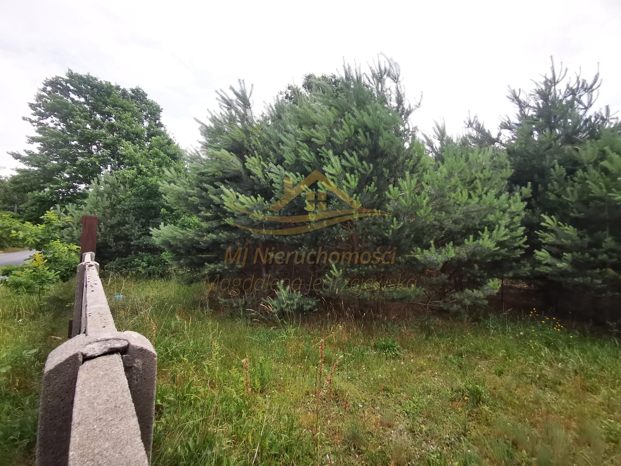 Działka pod bliźniaka z wz 2435m2 kozerki