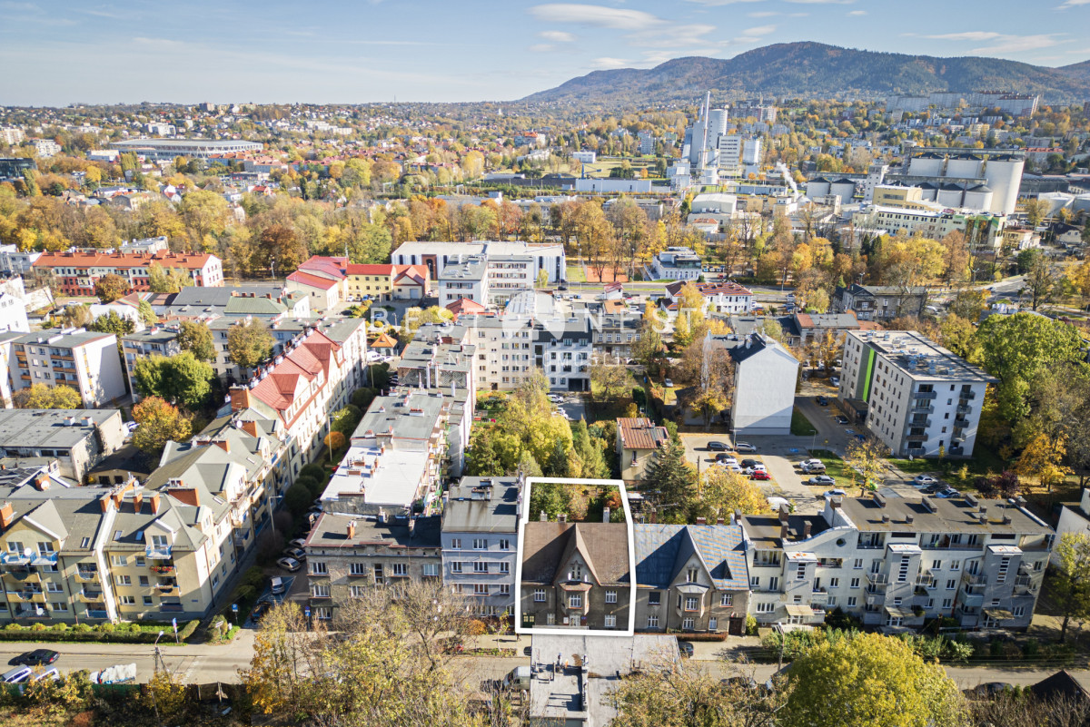 Inwestycyjna kamienica w centrum miasta