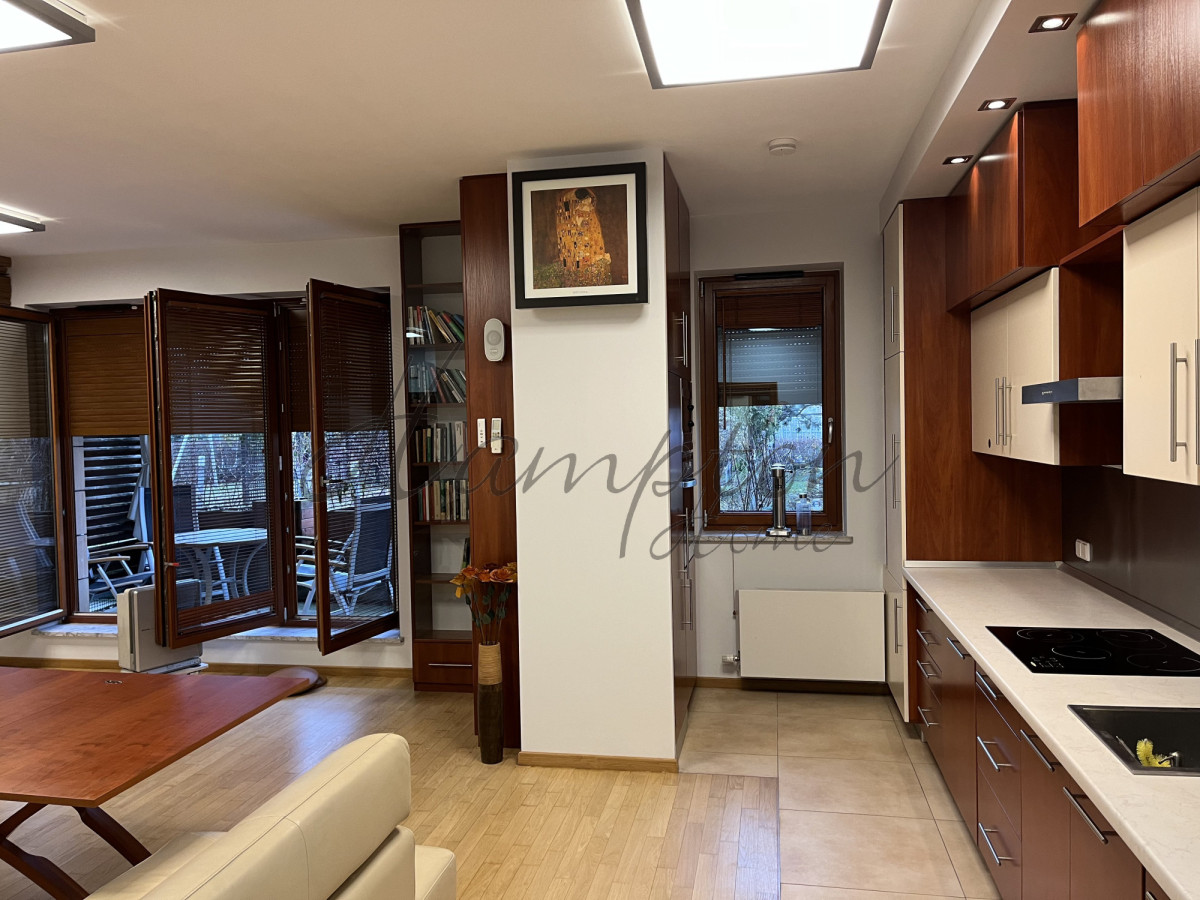 Apartament z tarasem marina mokotów