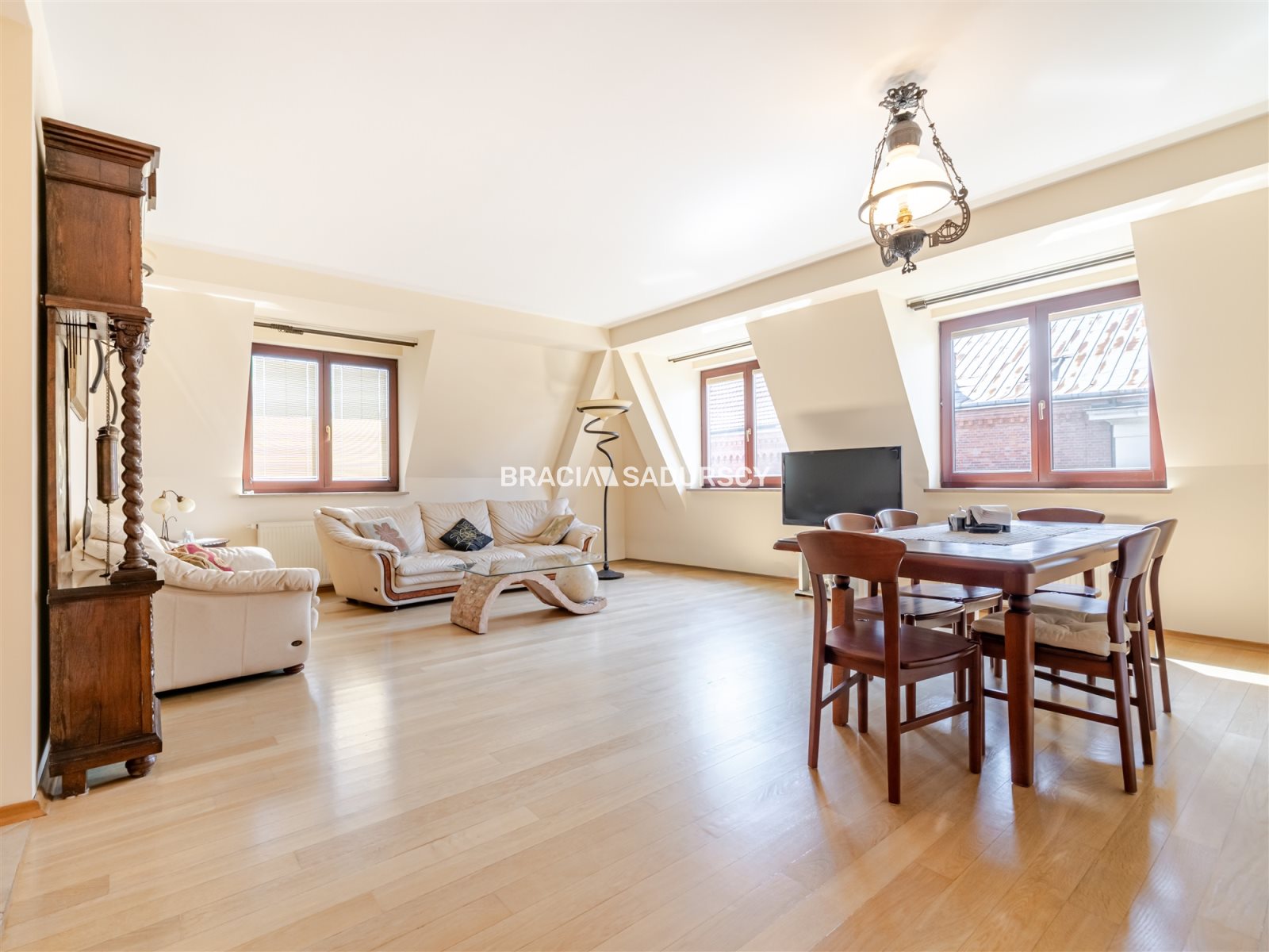 Kazimierz stare miasto apartament z garażem