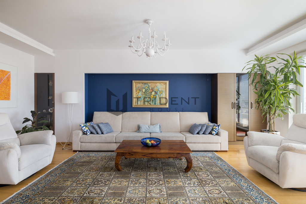 Wyjątkowy penthouse z prywatną windą i 3 tarasami!
