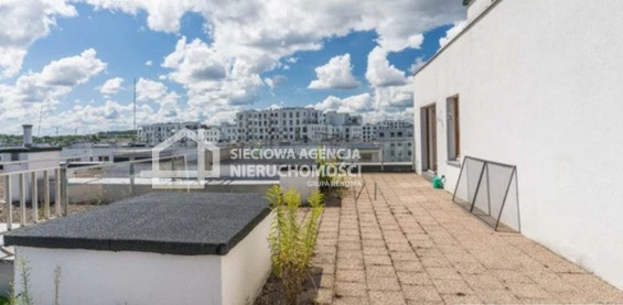 Atrakcyjne mieszkanie 122,12 m2, 5 pok. gd.-jasień