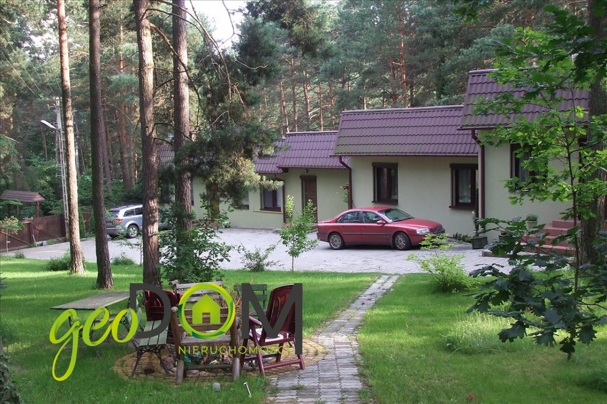 Obiekt z 3 niezależnymi mieszkaniami - serpelice.