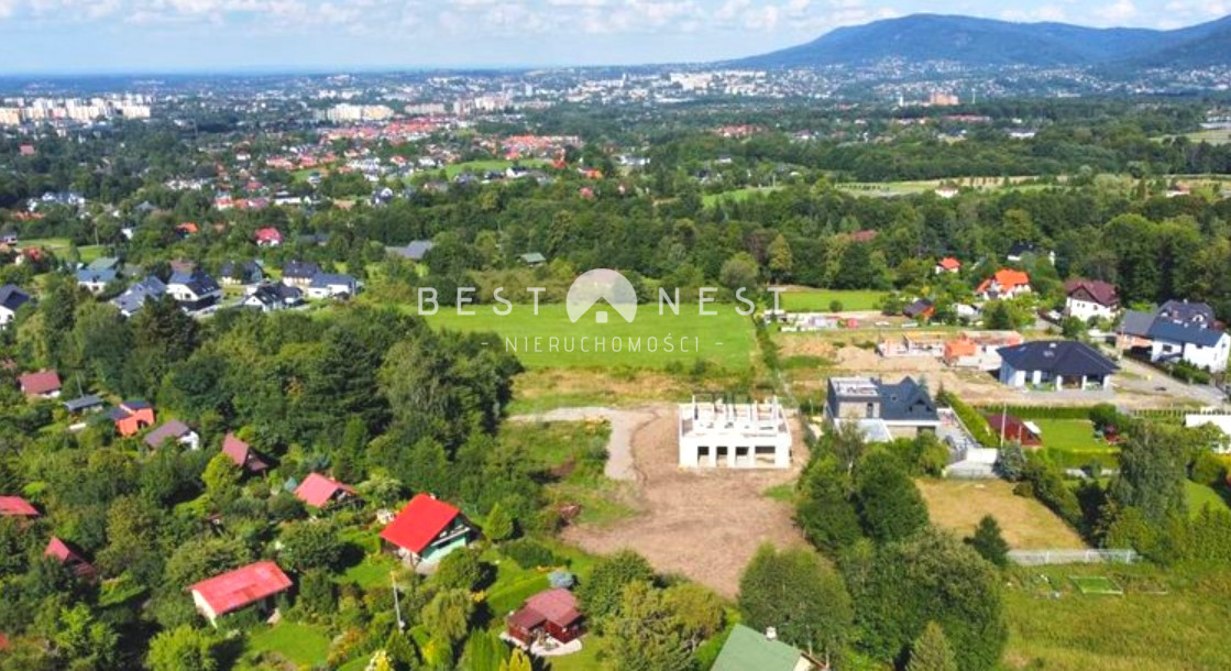 Widokowa działka budowlana - blisko centrum