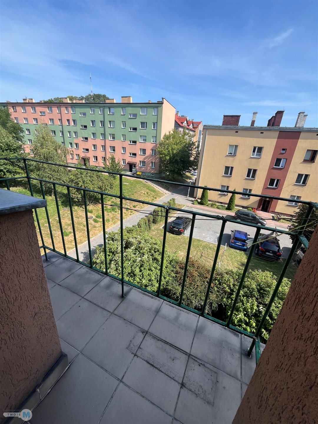 2 pokoje na 2 piętrze z balkonem