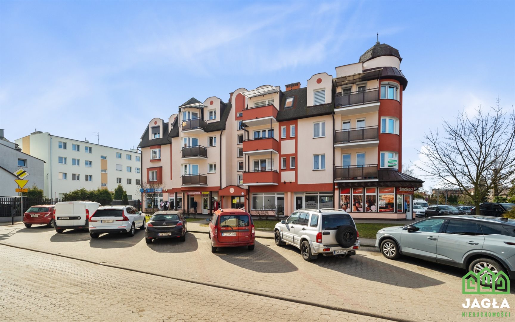 Przestronne 3 pokojowe mieszkanie w centrum nakła