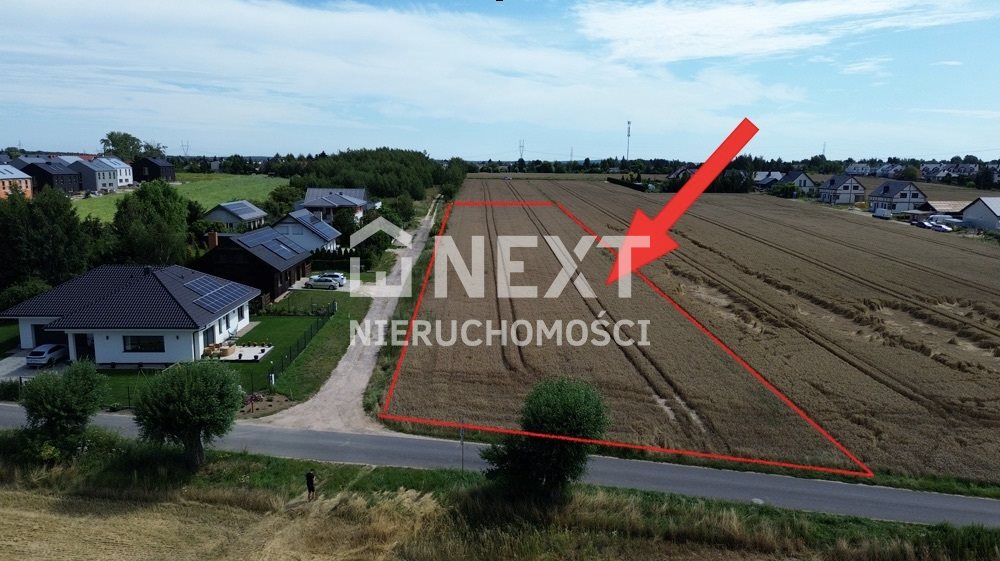 Działka budowlana 4618 m² z wz 6 domów (12 lokali)