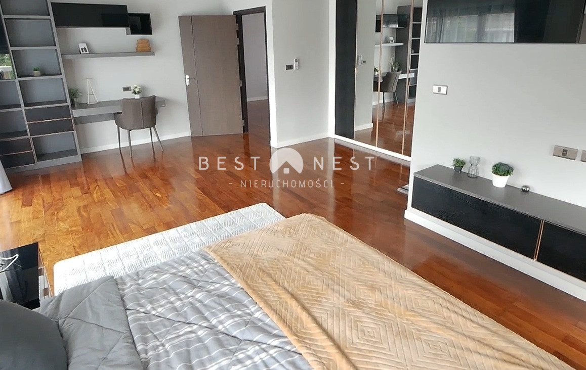 Widokowy, przestronny apartament z antresolą