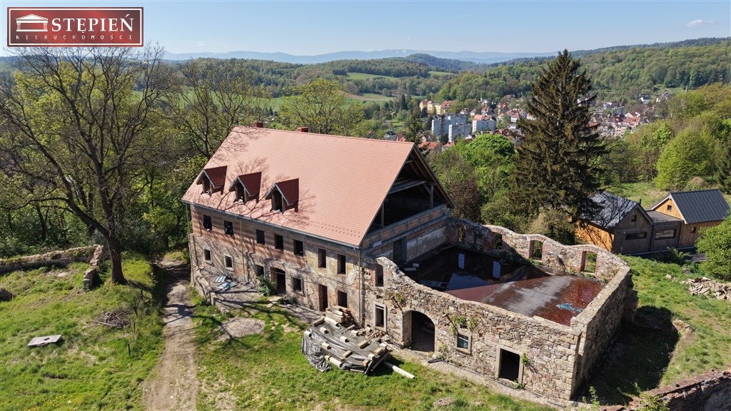 Dom na szczycie wlenia z oszałamiającym widokiem