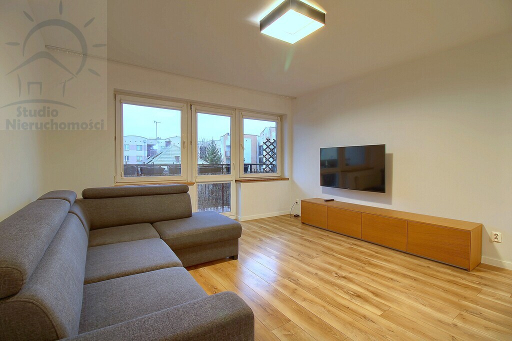 Duży balkon, rozkładowe, m.postojowe