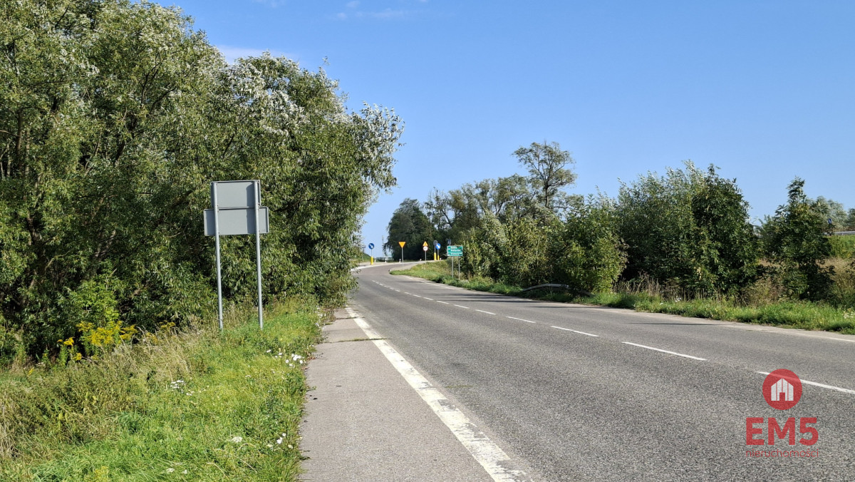 Działka inwestycyjna przy s8
