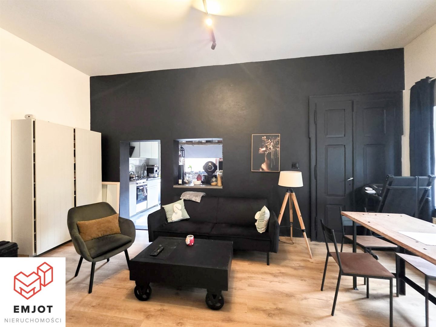 Dom w stylu loft z działką pod inwestycje zd wola