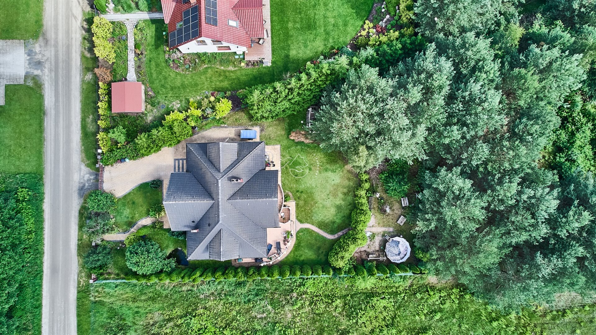 Solidny, przestronny dom 168 m2 pod lasem, niemcz
