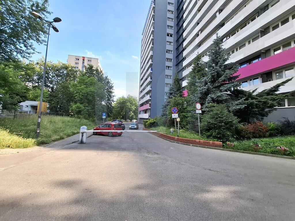 Najlepsza lokalizacja / okazja / do aranżacji