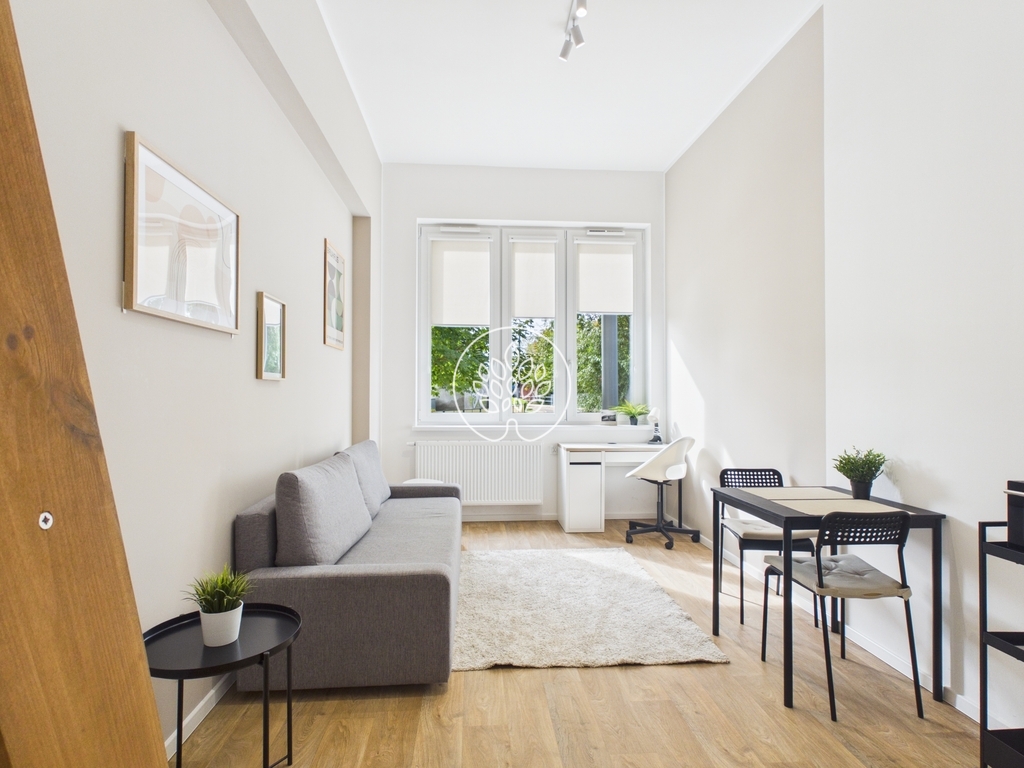 Prywatny apartament z antresolą w central campus
