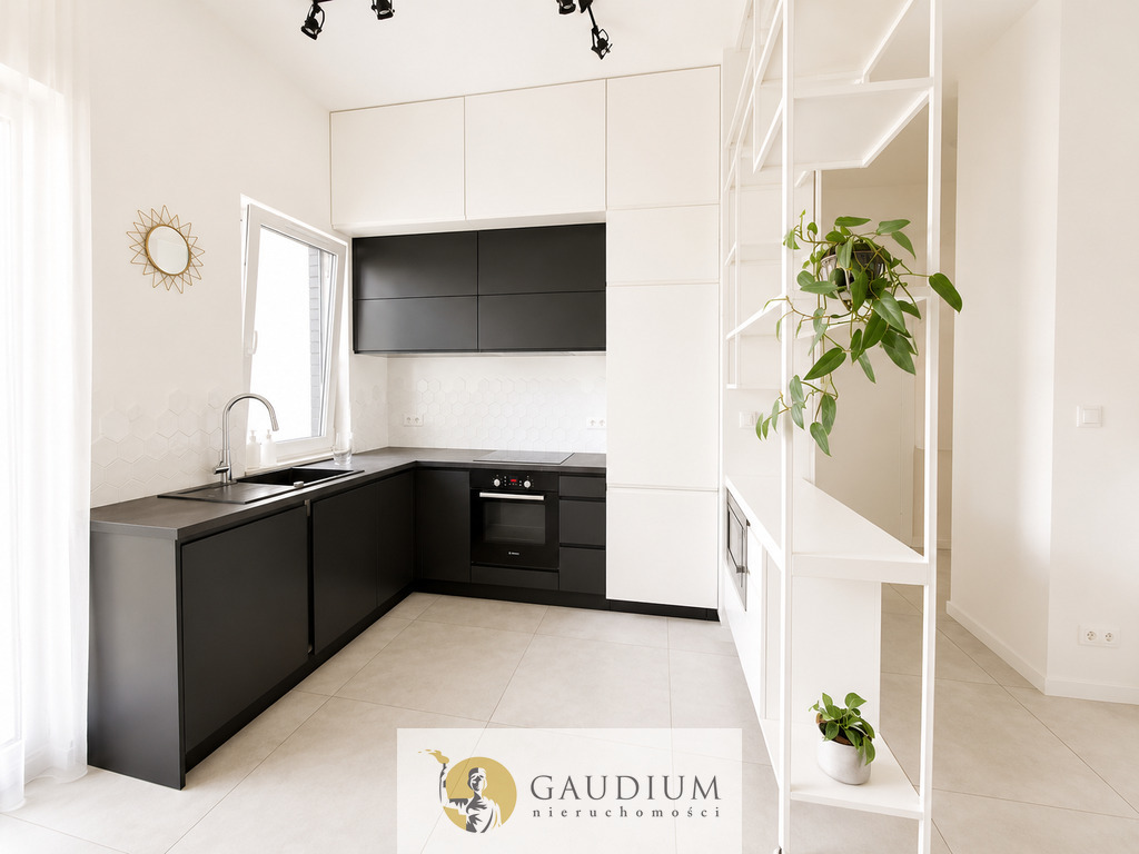 2 pokoje 45,5 m² | ogród 54 m² | garaż + komórka |