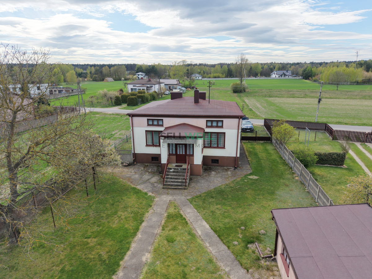 Dom z działką 7300 m² + budynki gospodarcze