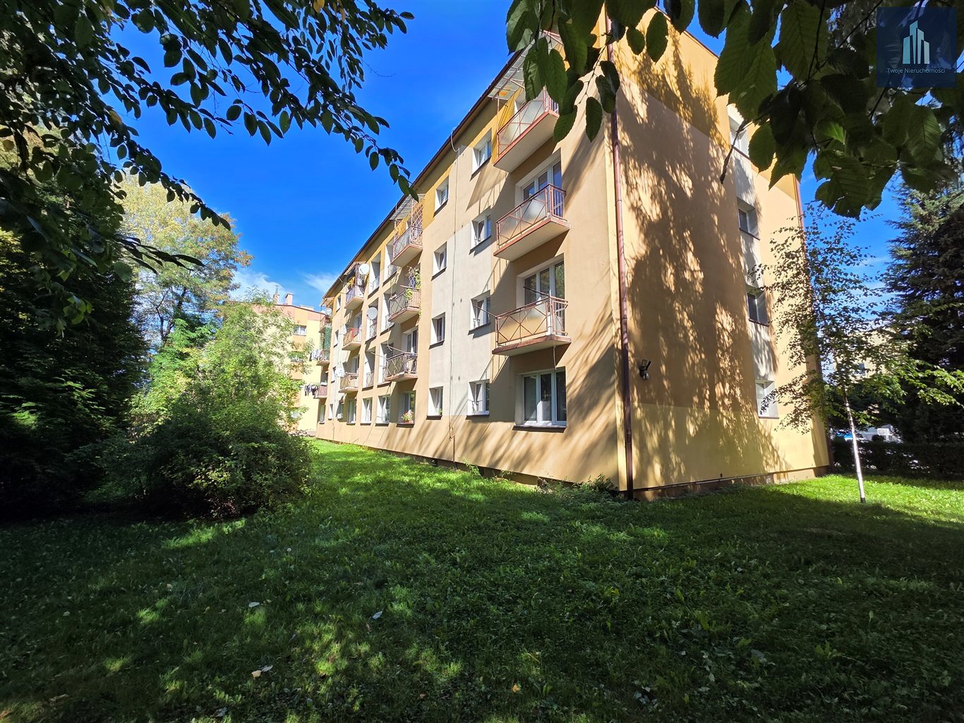 Kawalerka z balkonem do remontu - bielsko- biała