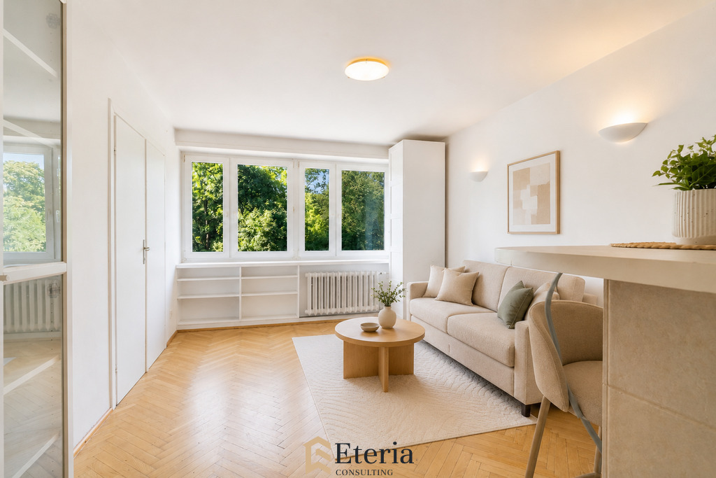 Smolna-śródmieście-2 pokoje-kultowy młotek- 35 m²