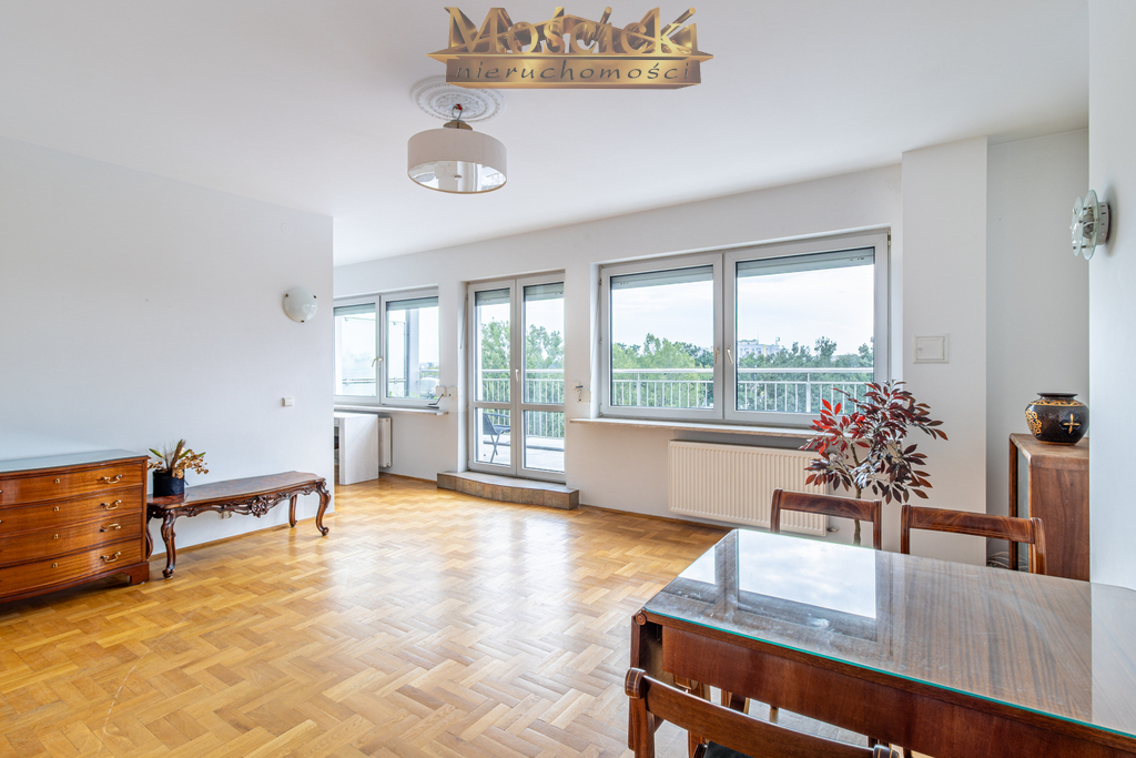 Przestronny lokal z 30m²tarasem na wynajem mokotów