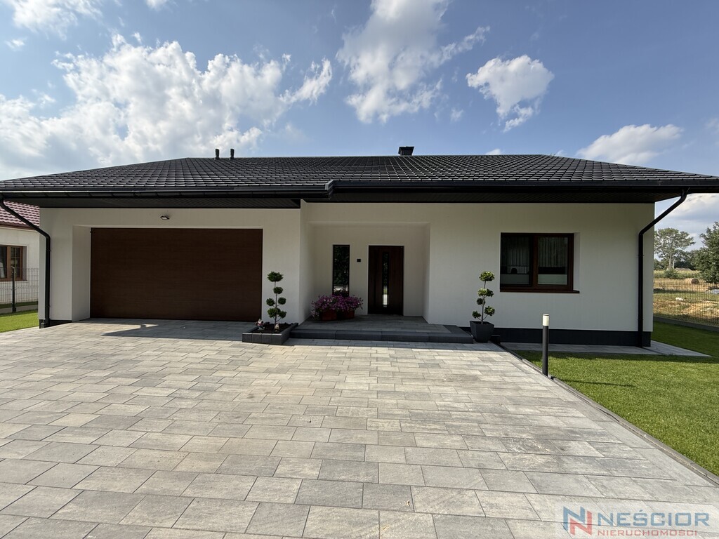 Luksus i spokój – nowoczesny dom w wołyńcach