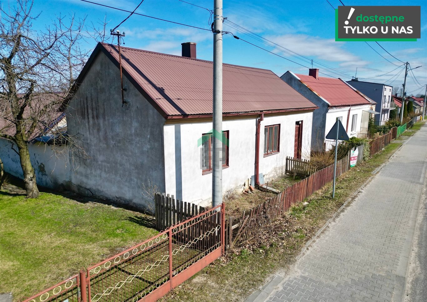Dom z dużą działką o powierzchni ponad 27 000 m2