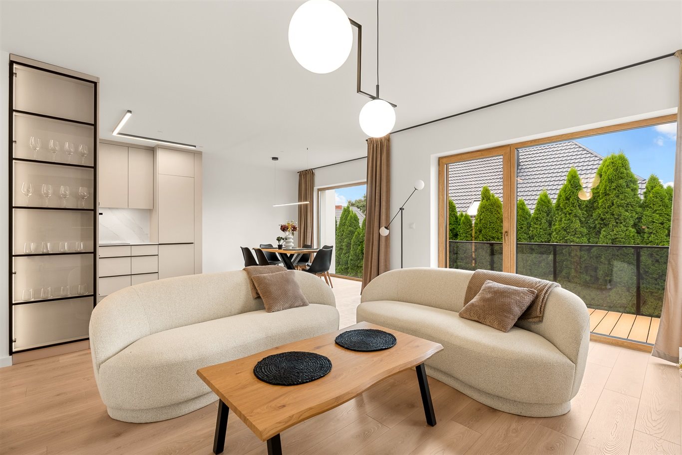 Apartamenty pszowska - 1 piętro, 3 pokoje, balkon