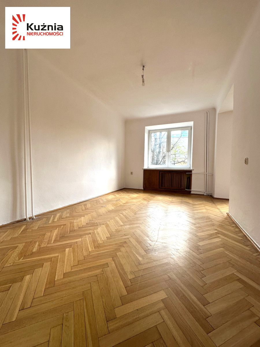 3 oddzielne pokoje, kamienica garaż winda!