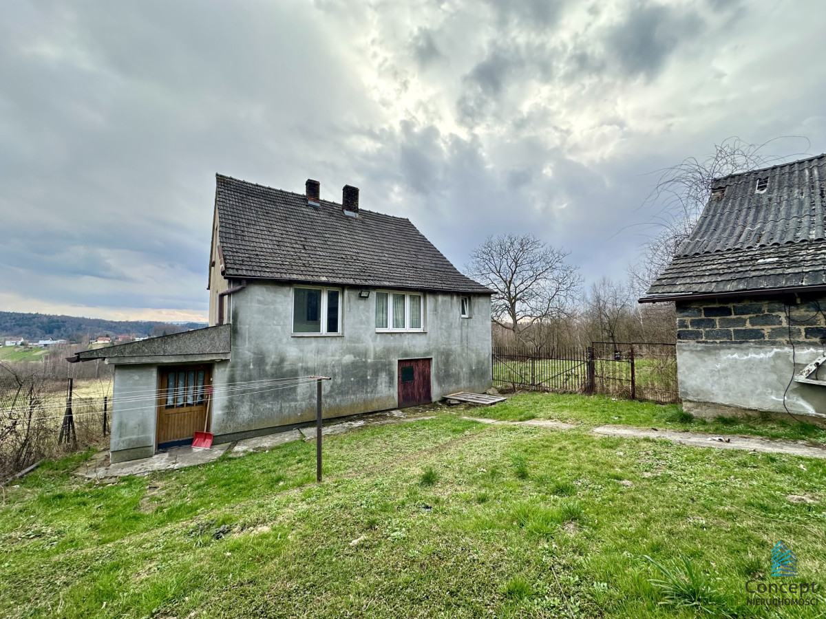 Dom z działką na sprzedaż | brzeźnica |