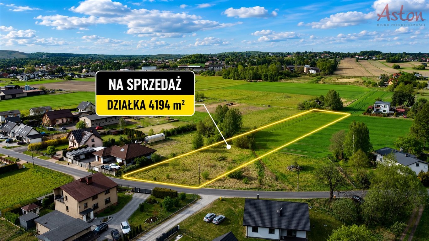 Działka 4195 m², wszystkie media, spokojna okolica