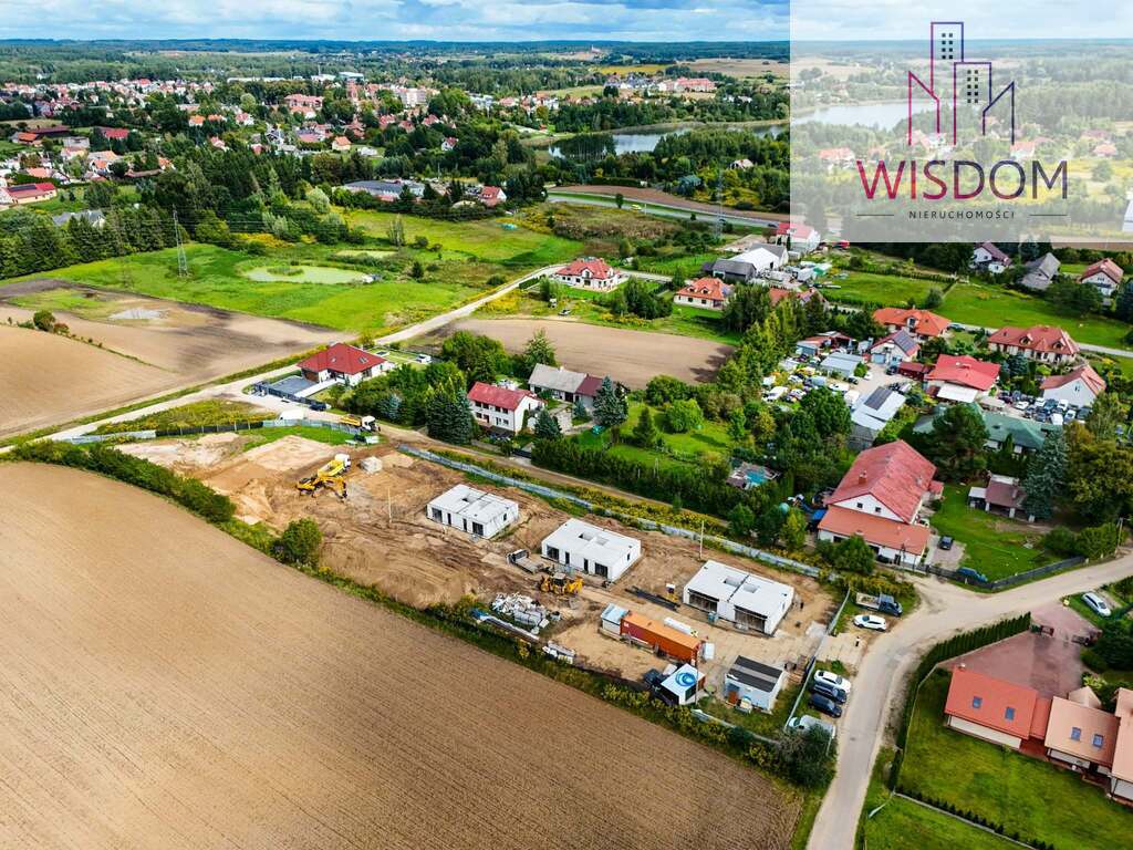 Dom bliźniak dywity w standardzie deweloperskim