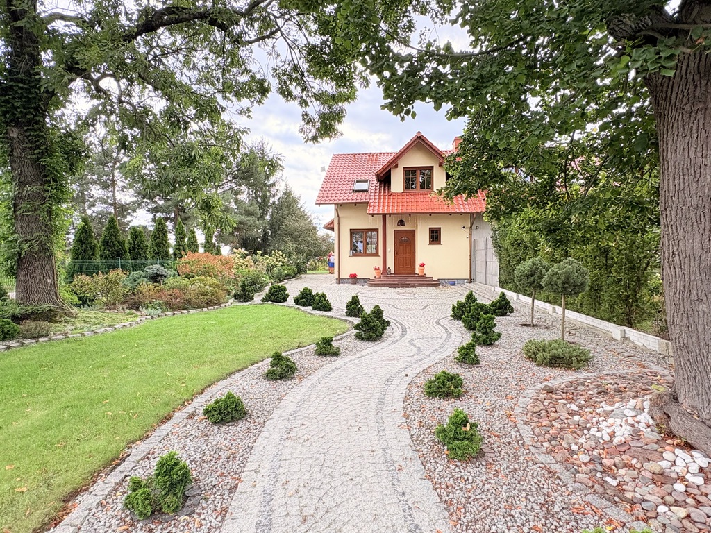 Na sprzedaż pół bliźniaka w szymocinie