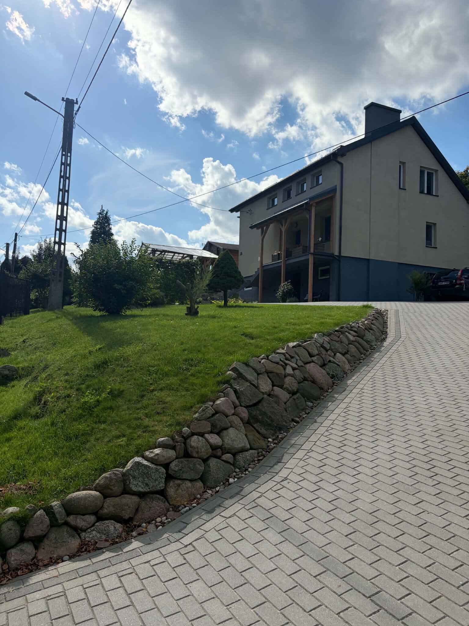 Dom nad jeziorem gielądzkim – zaledwie 5 m od wody
