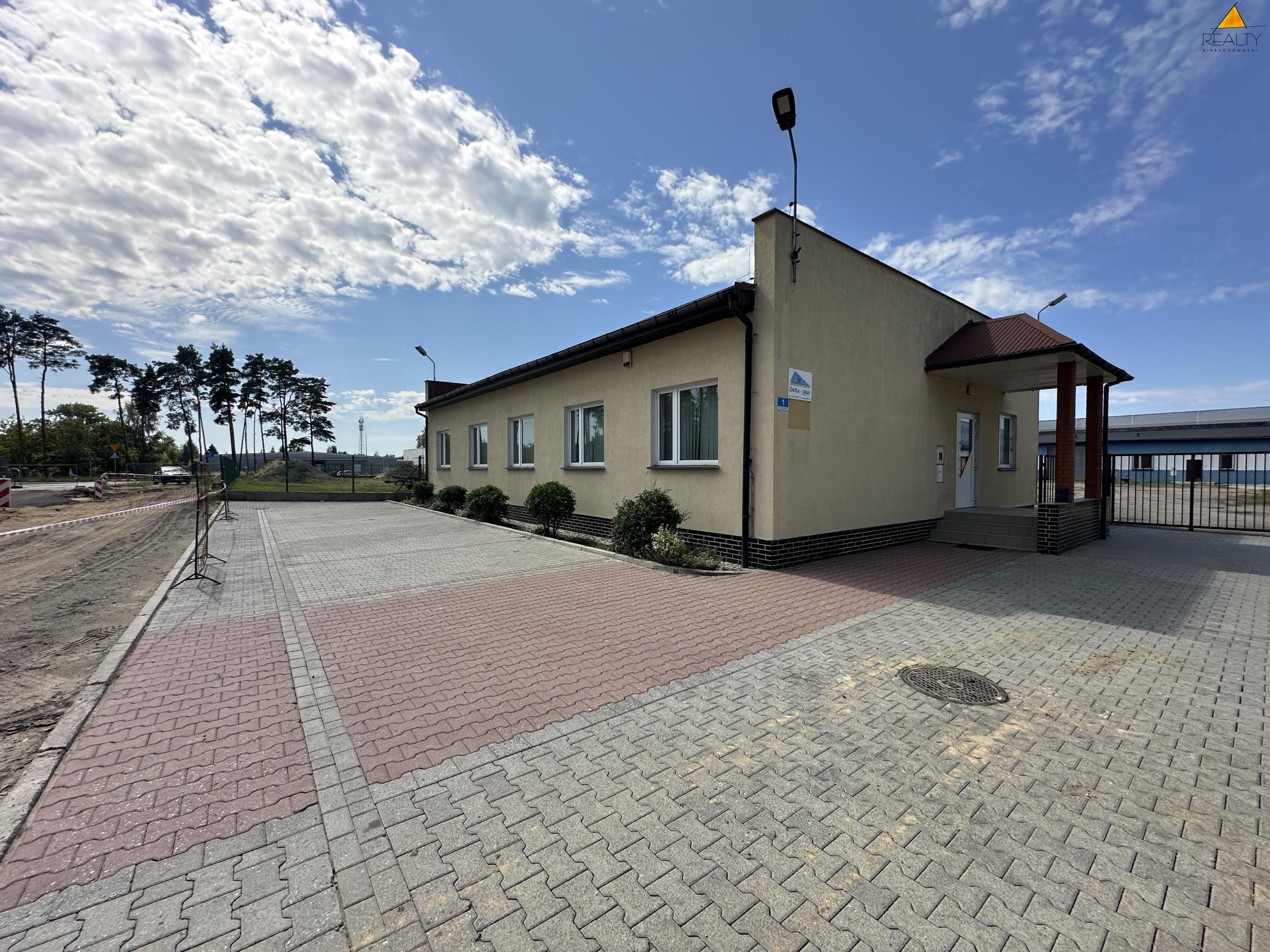 Działka przemysłowa z budynkami-topowa lokalizacja