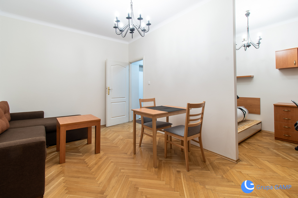 Kawalerka z oddzielną kuchnią *kazimierz* 35 m²