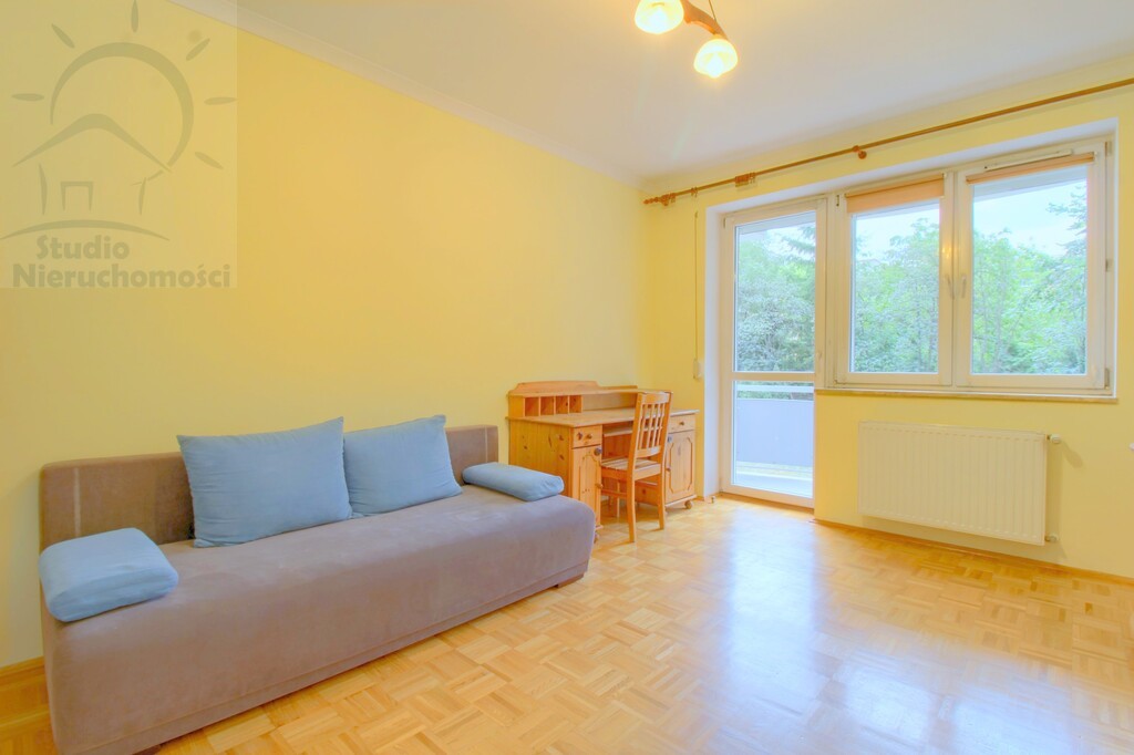 Umeblowane, 2 pokoje, blisko centrum. balkon