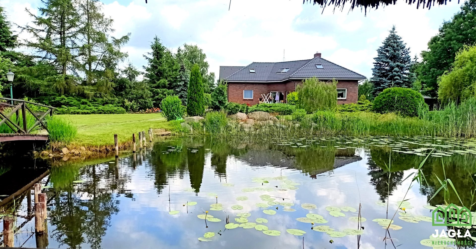 Rezydencja niemcz 277/13040m2 stawy stajnia mpzp