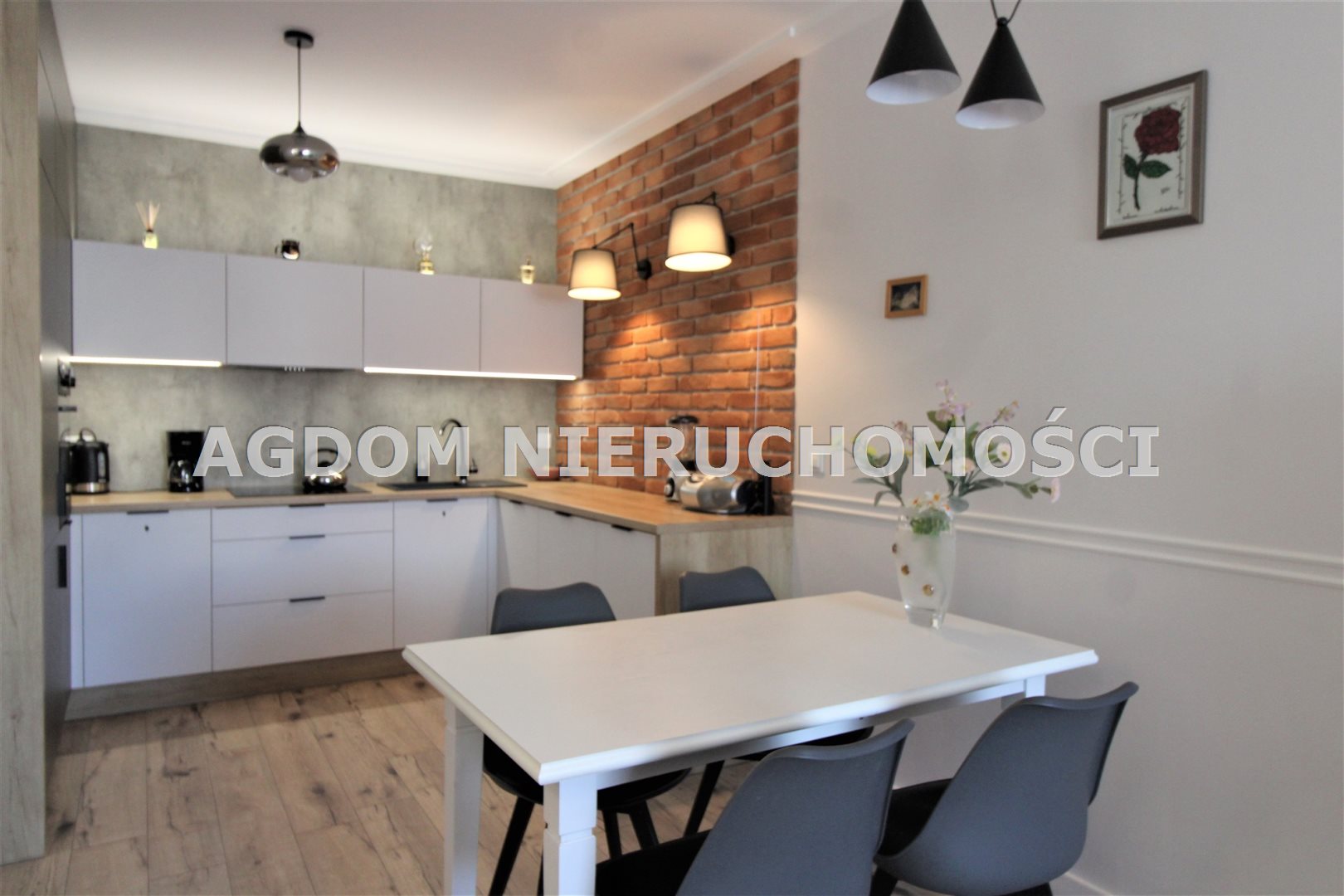 Piękne mieszkanie w apartamentowcu-centrum miasta