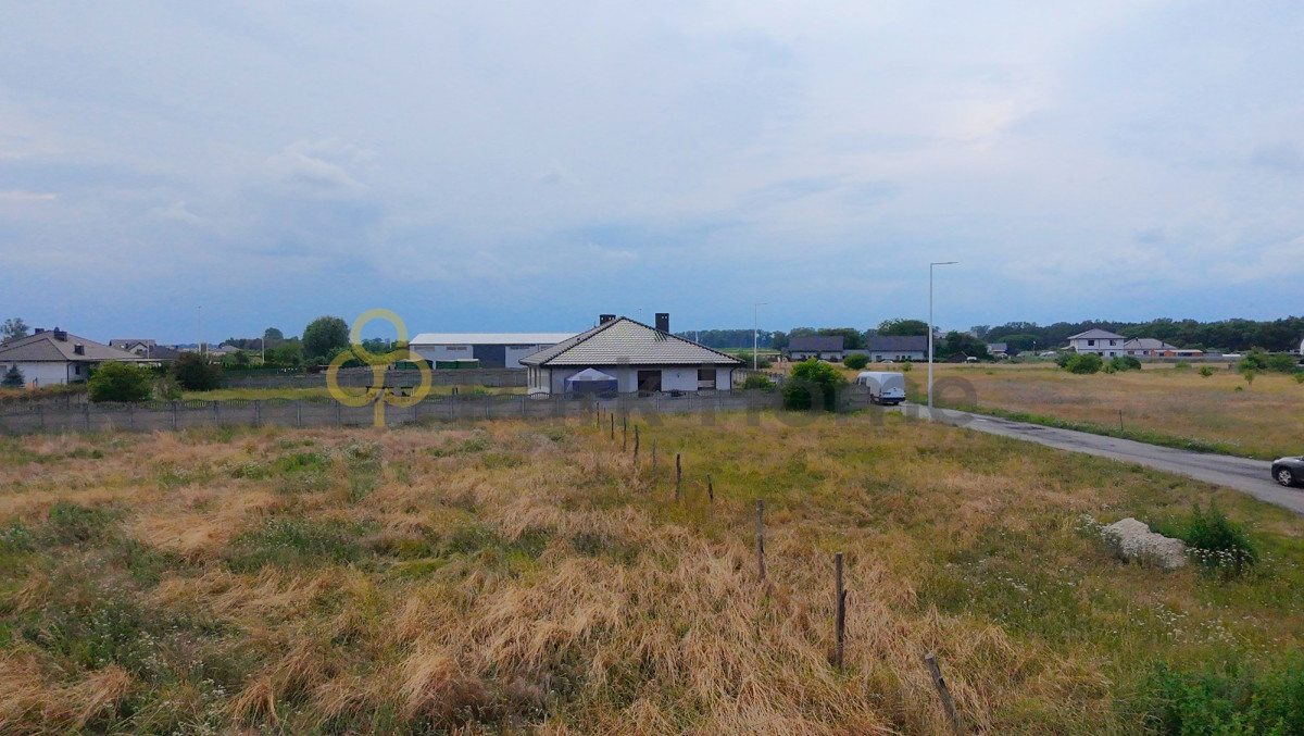 Działka budowlana na sprzedaż – leszno / henrykowo