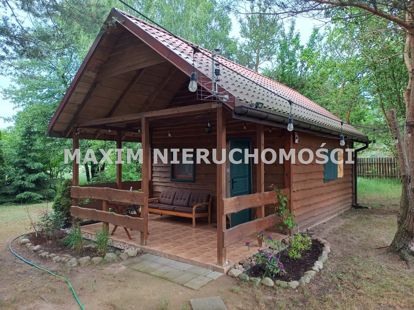 Domek drewniany | 3000 m² | gotowa do wypoczynku
