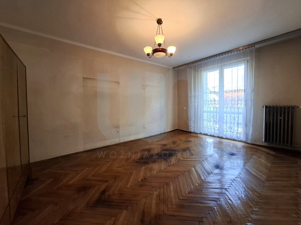Duża kawalerka z balkonem/do remontu