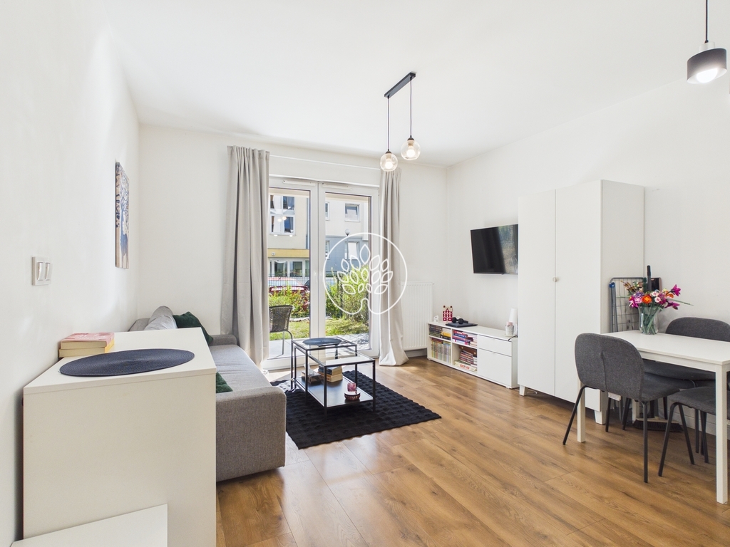Nowoczesne studio z ogródkiem–apartamenty enklawa