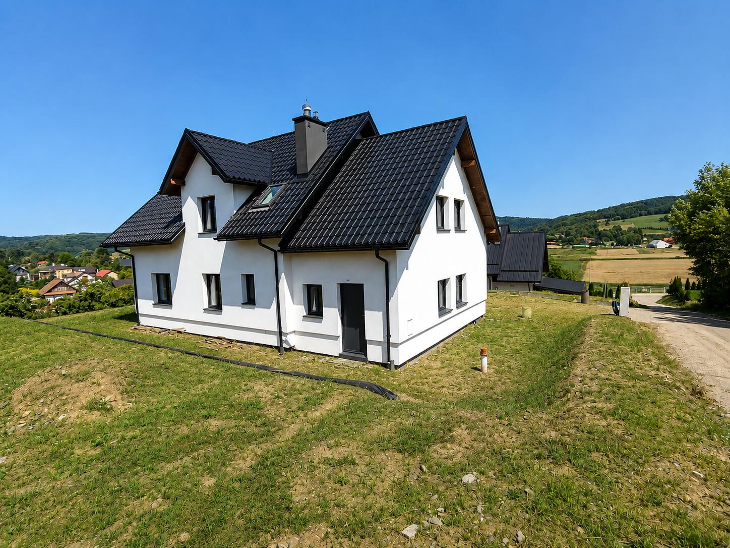 Nowy dom w domaradzu gotowy do wejścia