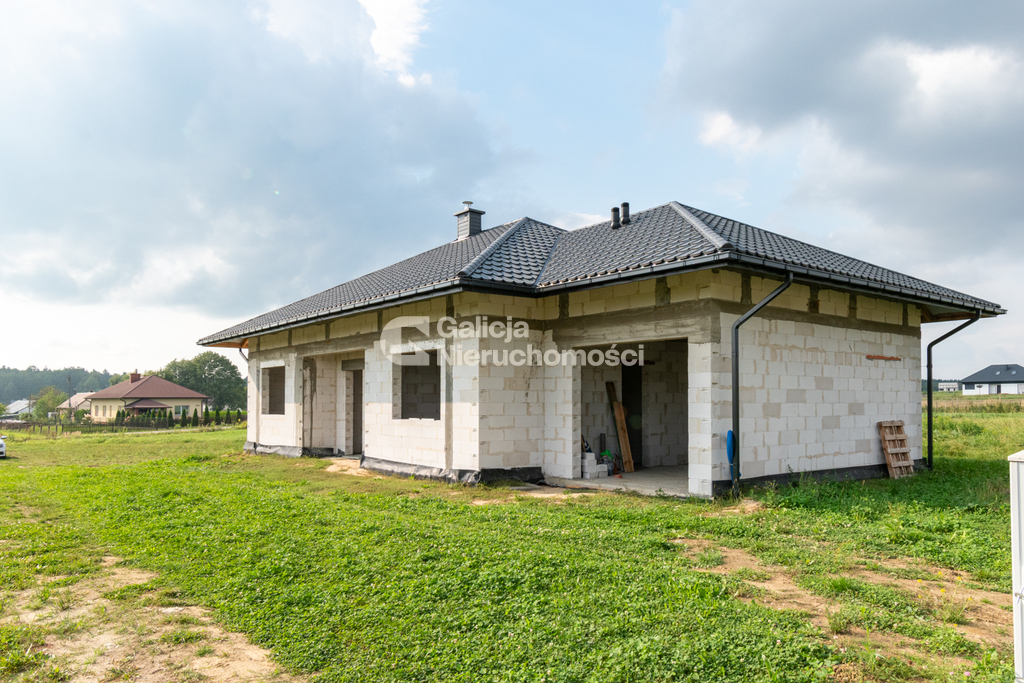 Parterówka | garaż | kominek | działka 9,20 ara