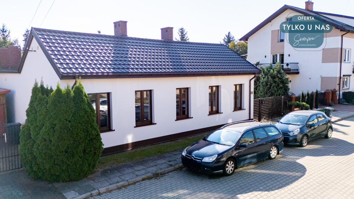 Parterowy dom na osiedlu domków